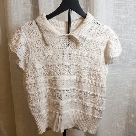 Lauren Conrad Cream Knit Polo Shirt / Sweater Top w/ Ruffled Sleeves Size Large - Picture 3 of 10